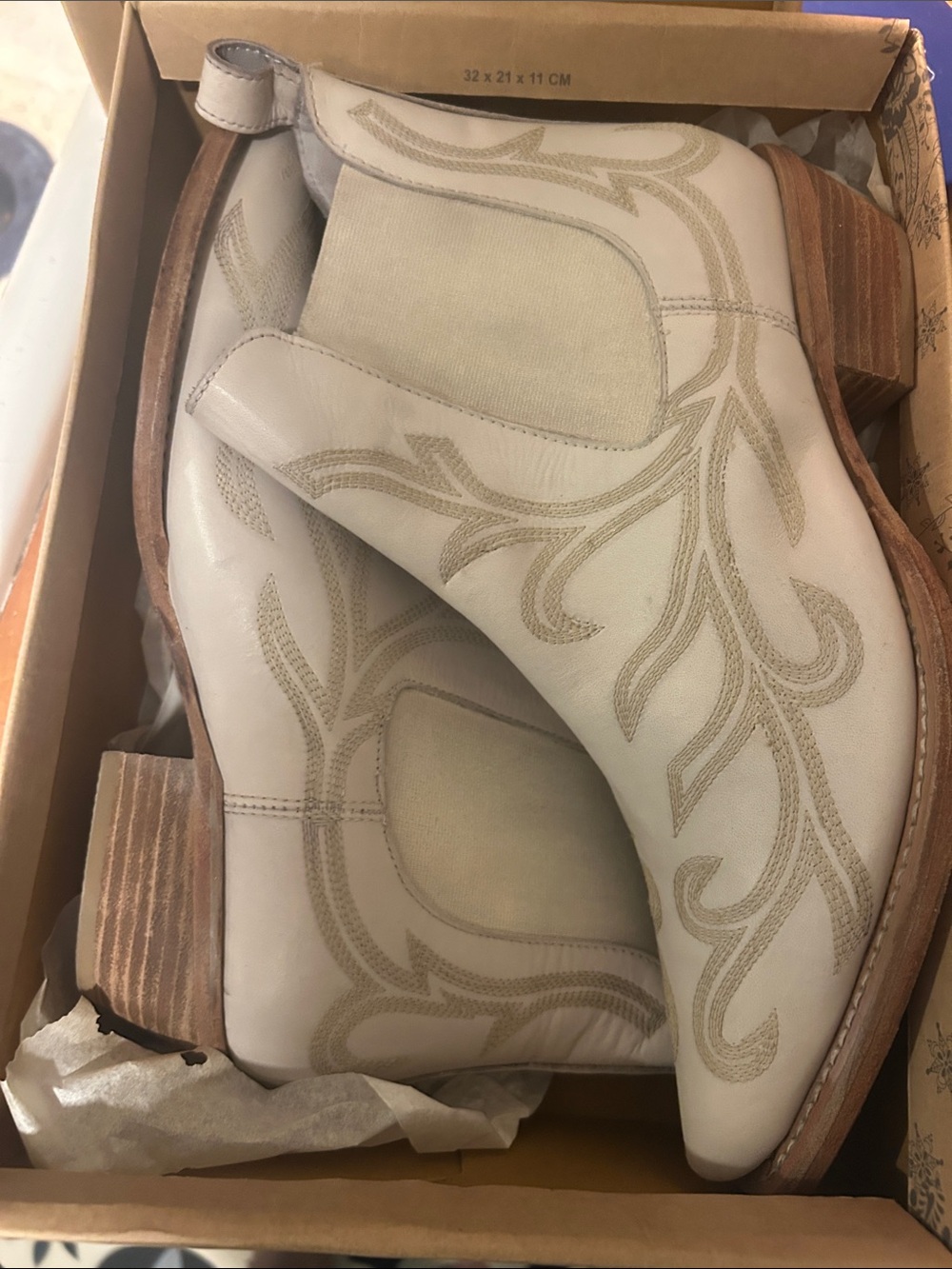 Free People Women's Cream Western Ankle Boots with Embroidered Detail Size 9